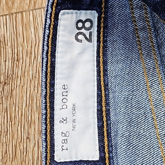 Rag & Bone Dre Low Rise Slim Boyfriend Distressed Destructed Jean in Harper Wash - Picture 12 of 16